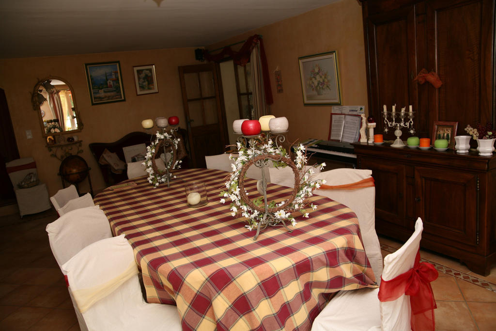 Hotel Mas Des Sources Visan Esterno foto